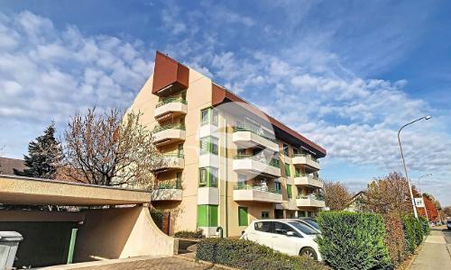 Beau 3.5 pièces rénové au dernier étage