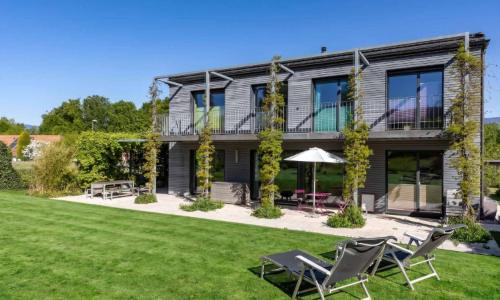 VILLA CONTEMPORAINE MINERGIE DANS UN ENVIRONNEMENT PRIVILÉGIÉ