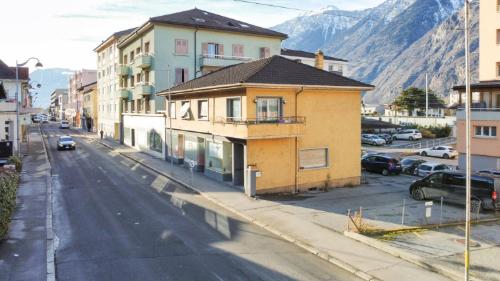 Immeuble de rendement au coeur de Saxon — photo 2