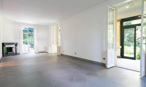 Sublime maison de ville dans un écrin de verdure