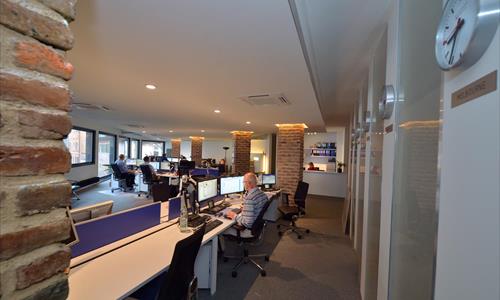 Loft atypique, habitation ou bureaux