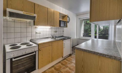 Idéal pour investisseur : au calme, 2.5 pièces à rénover — photo 2