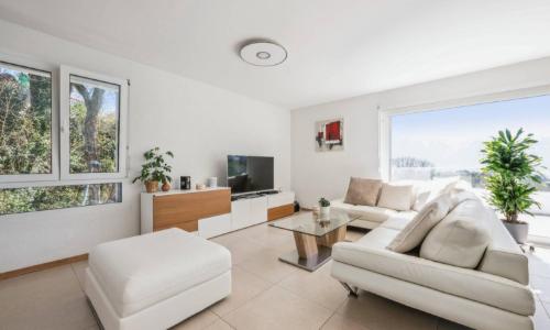 Duplex en attique contemporain avec vue sur le lac — photo 2