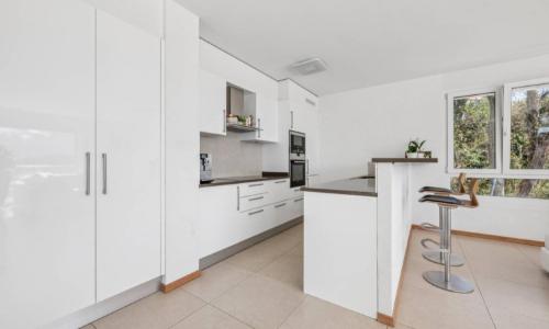 Duplex en attique contemporain avec vue sur le lac — photo 5