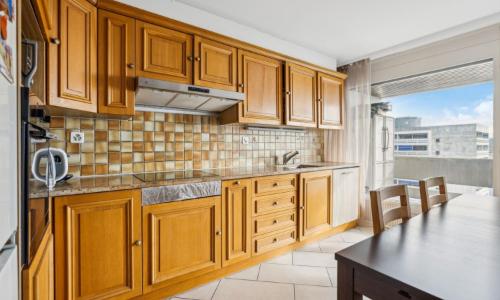 Spacieux appartement de 5.5 pièces avec vue magnifique sur la ville et — photo 5