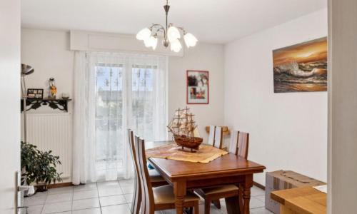 Charme et douceur de vivre : votre maison jumelée à Marly — photo 4