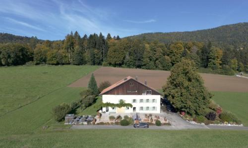 Authentique propriété rurale dans l'environnement du Chasseral