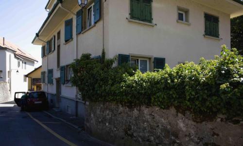 Dans un petit immeuble à Rolle un appartement de 3 pièces au rez-supérieur