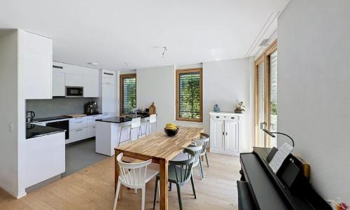 Villa familiale baignée de lumière avec jardin, un cadre de vie idéal — photo 2