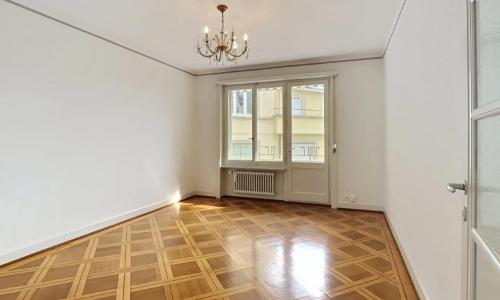 Hyper centre - Appartement de charme de 2,5 pièces au cachet d'antan — photo 2