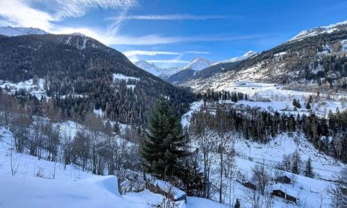 Chalet canadien en rondins avec deux appartements et vue imprenable — photo 5