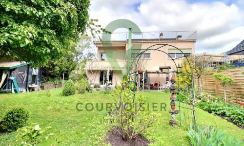Maison de caractère avec 2 appartements en plein centre de Rolle