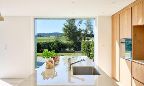 Très bel appartement récent de 5,5 pièces avec jardin
