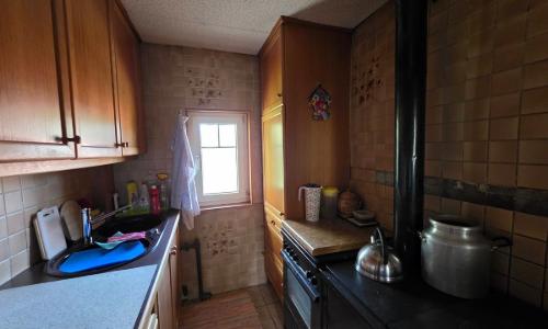 Deux chalets implantés sur une vaste parcelle ensoleillée — photo 5