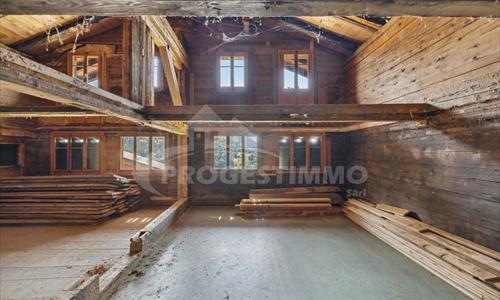 CHALET HISTORIQUE DE 1767 AVEC POTENTIEL DE RÉNOVATION — photo 3