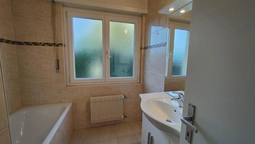 Appartement lumineux de 3 pièces au rez-de-chaussée — photo 5