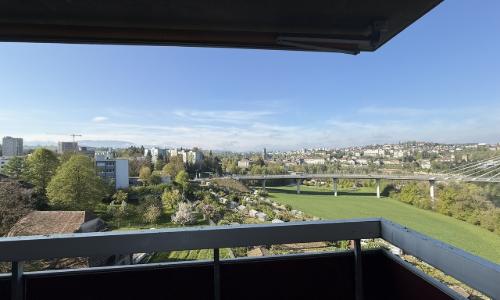 Spacieux appartement familial avec beau potentiel