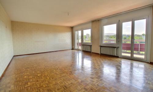 Spacieux appartement familial avec beau potentiel — photo 2