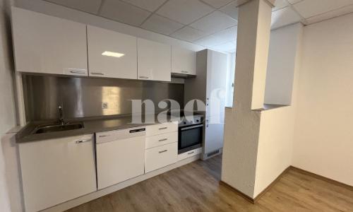 Vaste studio rénové au centre-ville