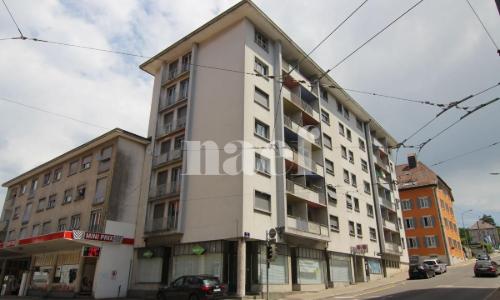 4 pièces rénové récemment proche du centre avec balcon