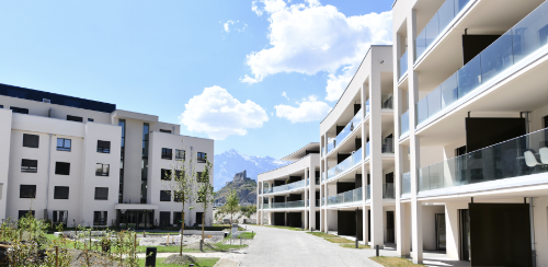 Très joli appartement de 2.5 pièces au 1er étage avec grand balcon