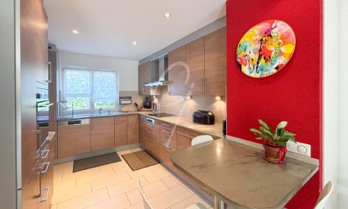 Le bonheur d'une maison famililale — photo 4