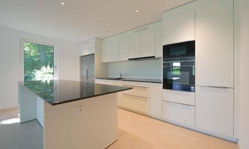 Superbe maison de 8 pièces entièrement rénovée avec double garage — photo 2