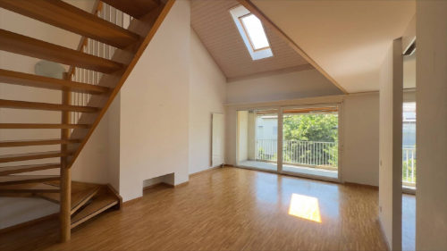 Vaste appartement de 7 pièces à Bernex