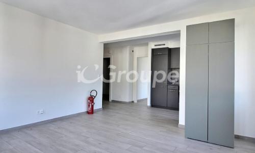 Bel appartement de 3.5 pièces rénové en location à Sion — photo 3