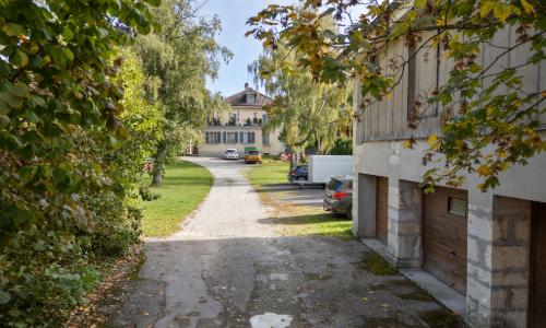 Exceptionnelle propriété de maître située à Couvet, dans le canton de Neuchâtel. — photo 2