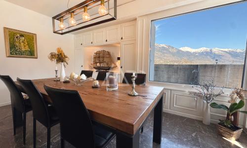 DUPLEX D’EXCEPTION DE 8.5 PIÈCES AVEC ASCENSEUR PRIVATIF ET VUE PANORAMIQUE À SIERRE — photo 3