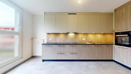 Appartement entièrement rénové - Un mois de loyer offert — photo 2