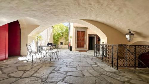 Studio de 35m² au Rez d'une demeure historique — photo 3