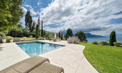 Superbe propriété avec piscine, vue panoramique au-dessus de Montreux