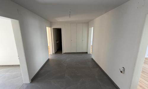 Magnifique appartement de 4.5 pièces entièrement rénové au centre de Sierre — photo 2