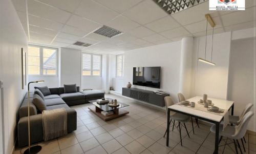 Grand appartement de 3,5 pièces au Centre-ville de Neuchâtel (zone piétonne)