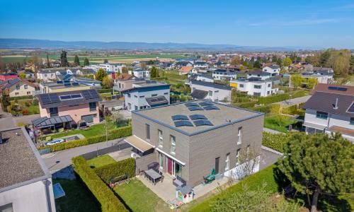 Payerne, à vendre, villa mitoyenne de 4.5 pièces de 140 m2 avec jardin