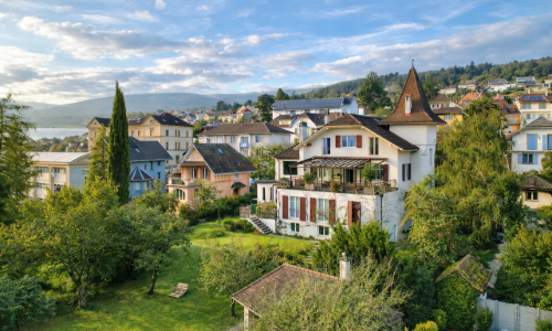 Maison de maître composée de 2 appartements