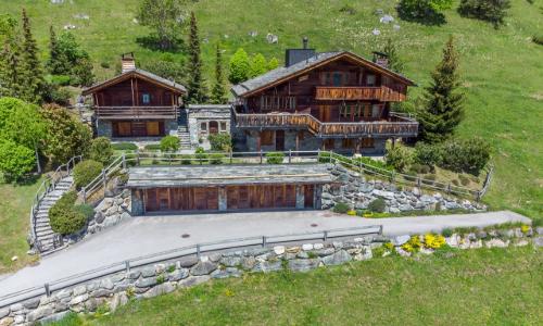 Luxueux chalet et son mazot indépendant