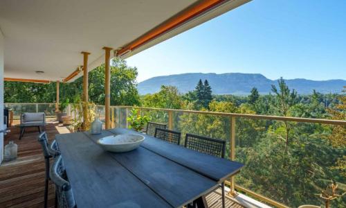 Duplex en pignon avec balcon et terrasse en rooftop — photo 4