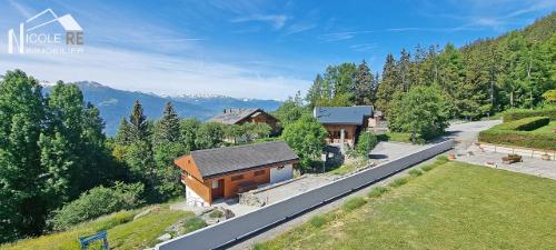 Superbe opportunité près des pistes !