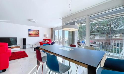 Spacieux 4.5 pièces dans résidence moderne avec balcon et terrasse — photo 2