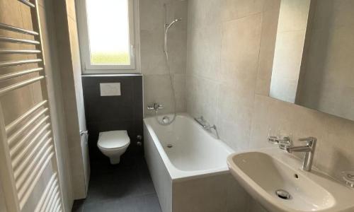 Appartement rénové de 3 pièces — photo 3