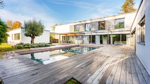 Magnifique villa contemporaine avec piscine et vue lac à Hermance