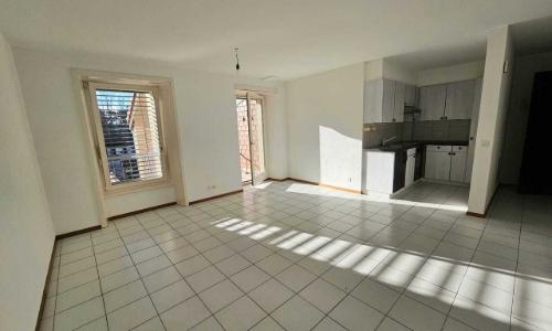 Appartement de 2,5 pièces au 1er étage et proche des commodités