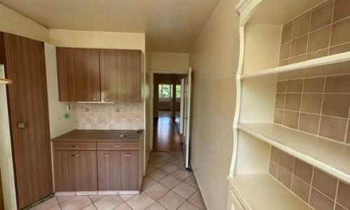 Spacieux appartement de 5 pièces traversant entouré de verdure — photo 2