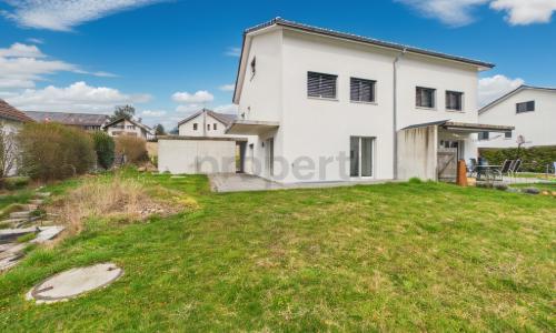 Moderne 5.5-Zimmer-Einfamilienhaus mit Minergie-Standard, Schmitten