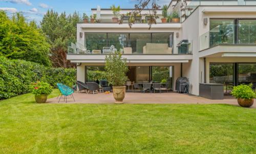 OPPORTUNITÉ UNIQUE À CHAILLY AVEC GRAND JARDIN