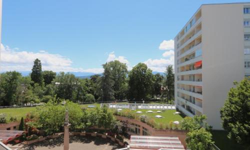 Appartement de 6,5 pièces avec 2 loggias à Versoix