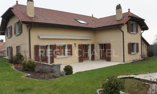 Grande villa individuelle de 8 pièces